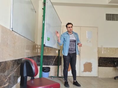 بررسی وظايف سرداور در مسابقات تیمي ورزش زورخانه‌ای و مهارت‌های فردی – علیرضا محمودی فرد