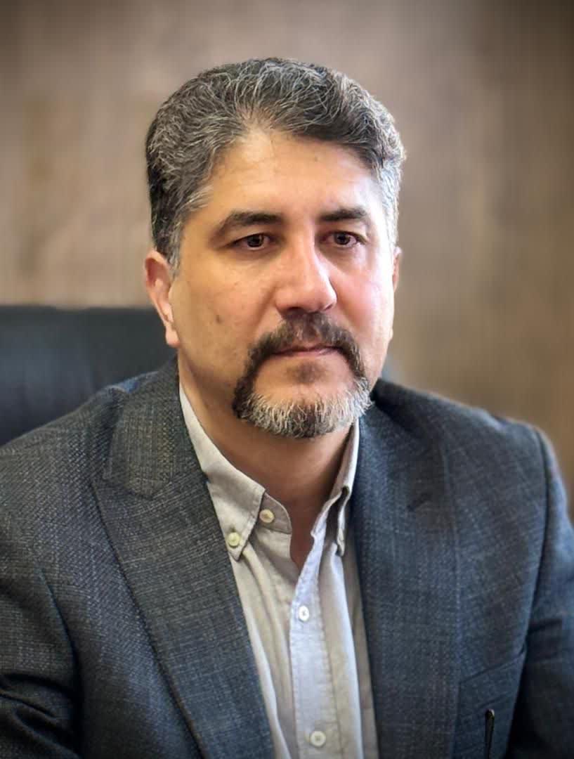 مصاحبه با عضو کمسیون بهبود فضای کسب و کار اتاق بازرگانی استان اصفهان پیرامون اقتصاد هنر نیازمند بازنگری جدی است!